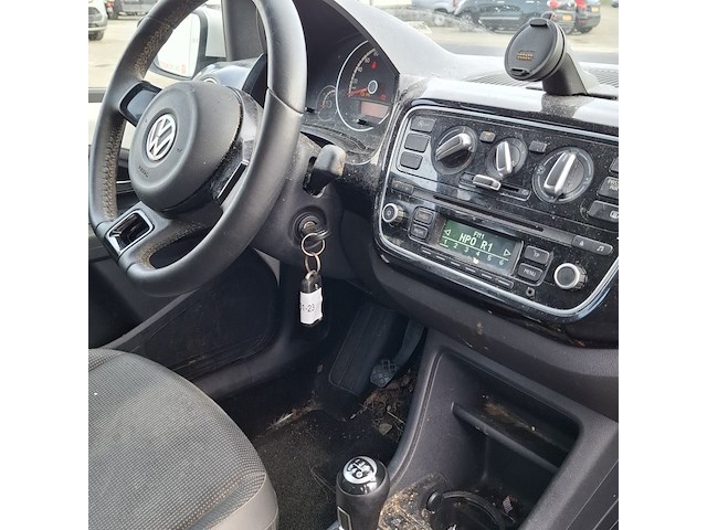 Personenauto volkswagen, 1.0 high up! bluemotion, wit, bouwjaar 2012 - afbeelding 31 van  49