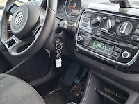 Personenauto volkswagen, 1.0 high up! bluemotion, wit, bouwjaar 2012 - afbeelding 31 van  49