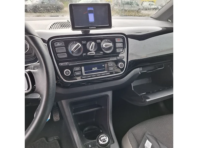 Personenauto volkswagen, 1.0 high up! bluemotion, zwart, bouwjaar 2014 - afbeelding 14 van  50