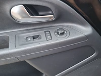 Personenauto volkswagen, 1.0 high up! bluemotion, zwart, bouwjaar 2014 - afbeelding 15 van  50