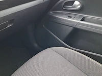 Personenauto volkswagen, 1.0 high up! bluemotion, zwart, bouwjaar 2014 - afbeelding 19 van  50