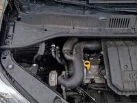 Personenauto volkswagen, 1.0 high up! bluemotion, zwart, bouwjaar 2014 - afbeelding 33 van  50