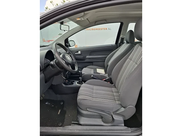 Personenauto volkswagen, fox 1.4 trendline, bouwjaar 2003 - afbeelding 3 van  28