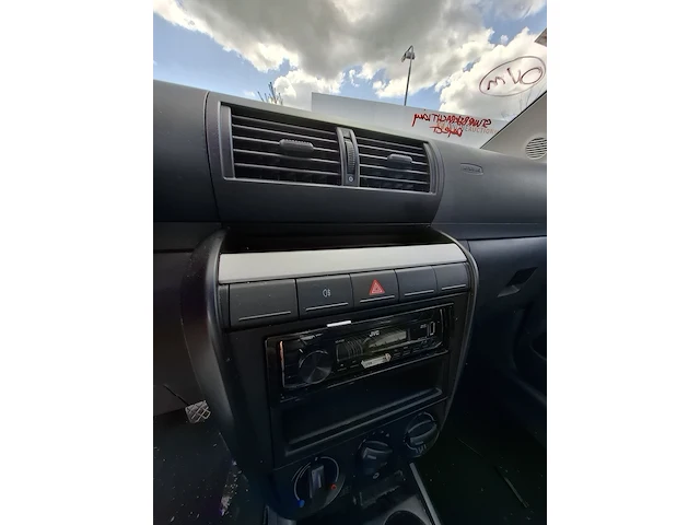 Personenauto volkswagen, fox 1.4 trendline, bouwjaar 2003 - afbeelding 6 van  28
