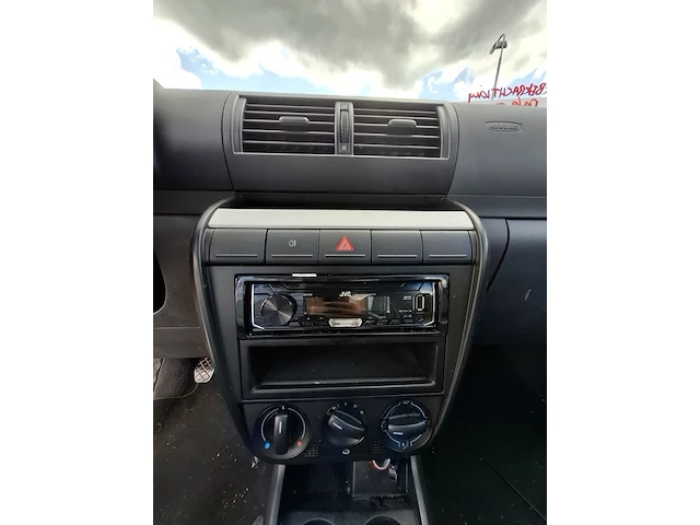 Personenauto volkswagen, fox 1.4 trendline, bouwjaar 2003 - afbeelding 7 van  28