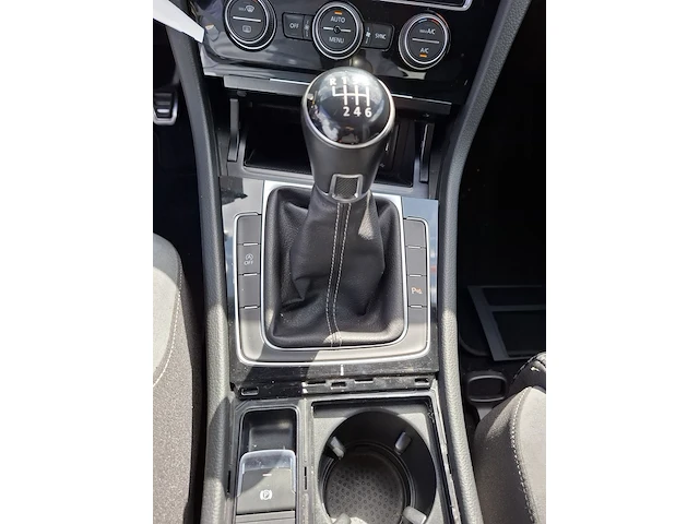 Personenauto volkswagen, golf 1.0 tsi high line, bouwjaar 2019 - afbeelding 15 van  35