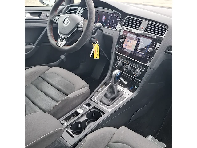 Personenauto volkswagen, golf 1.0 tsi highline business r, bouwjaar 2018 - afbeelding 35 van  73