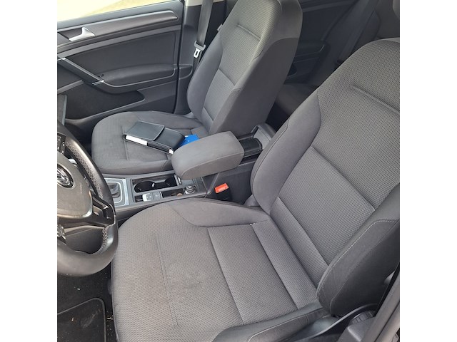 Personenauto volkswagen, golf 1.0 tsi, zwart, bouwjaar 2018 - afbeelding 7 van  48