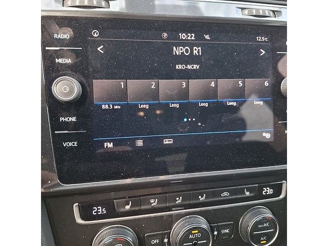 Personenauto volkswagen, golf 1.0 tsi, zwart, bouwjaar 2018 - afbeelding 13 van  48