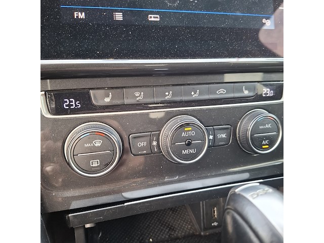 Personenauto volkswagen, golf 1.0 tsi, zwart, bouwjaar 2018 - afbeelding 14 van  48