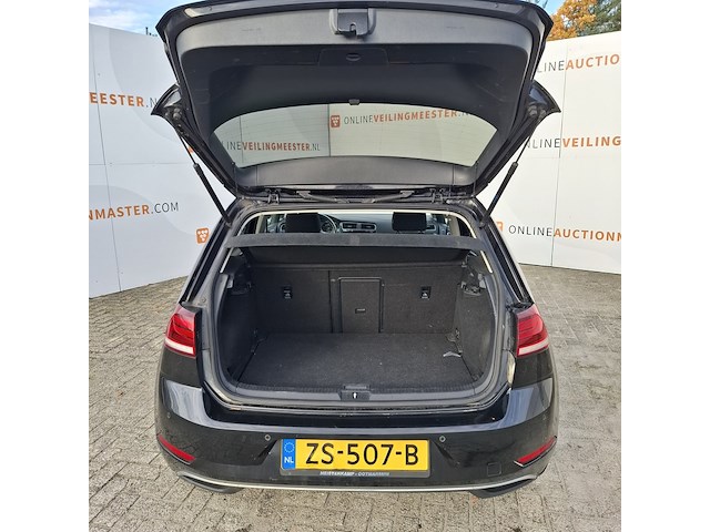 Personenauto volkswagen, golf 1.0 tsi, zwart, bouwjaar 2018 - afbeelding 19 van  48