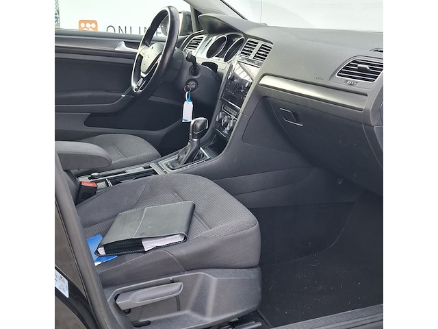 Personenauto volkswagen, golf 1.0 tsi, zwart, bouwjaar 2018 - afbeelding 26 van  48