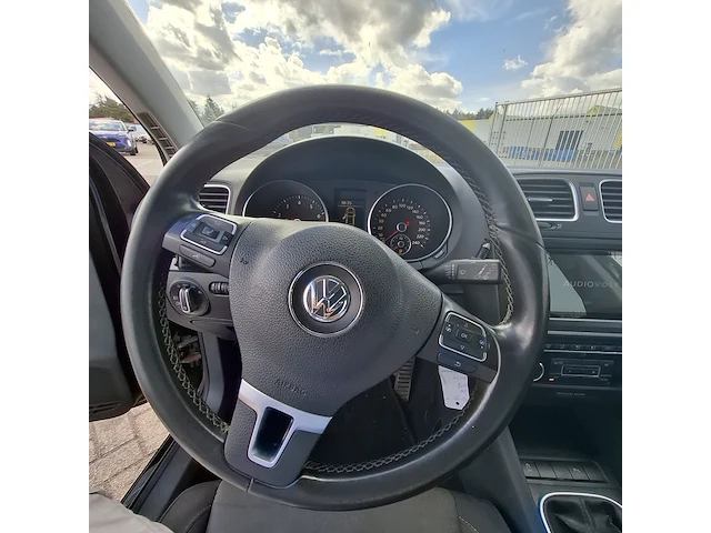 Personenauto volkswagen, golf 1.2tsi trendline, zwart, bouwjaar 2011 - afbeelding 17 van  31