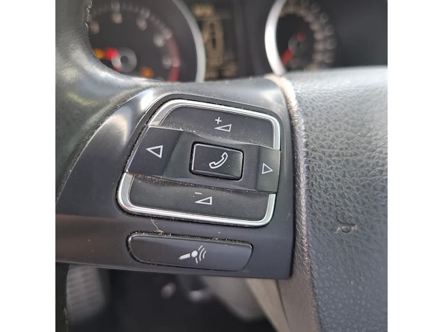 Personenauto volkswagen, golf 1.2tsi trendline, zwart, bouwjaar 2011 - afbeelding 21 van  31