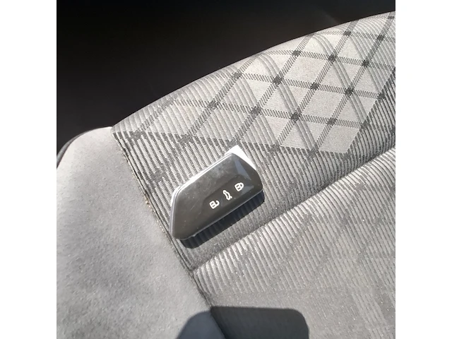 Personenauto volkswagen, golf 1.5 etsi r-line, bouwjaar 2020 - afbeelding 10 van  55