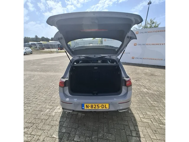 Personenauto volkswagen, golf 1.5 etsi r-line, bouwjaar 2020 - afbeelding 17 van  55