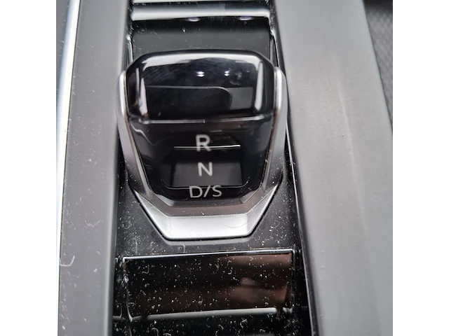 Personenauto volkswagen, golf 1.5 etsi r-line, bouwjaar 2021 - afbeelding 18 van  77