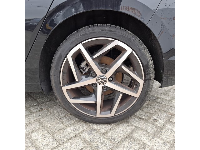 Personenauto volkswagen, golf 1.5 etsi, zwart, bouwjaar 2023 - afbeelding 35 van  50