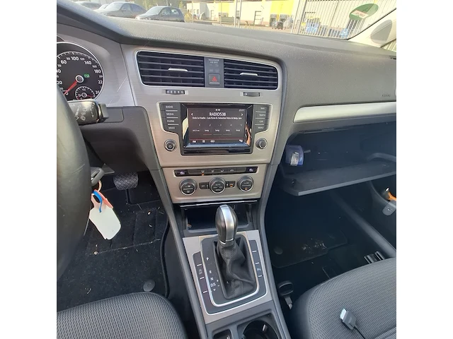 Personenauto, volkswagen, golf 1.6 tdi comfortline, 2014 - afbeelding 8 van  35