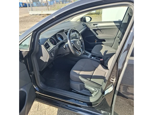 Personenauto, volkswagen, golf 1.6 tdi comfortline - afbeelding 9 van  50