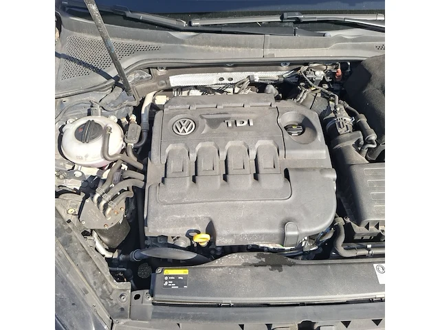 Personenauto, volkswagen, golf 1.6 tdi comfortline - afbeelding 40 van  50