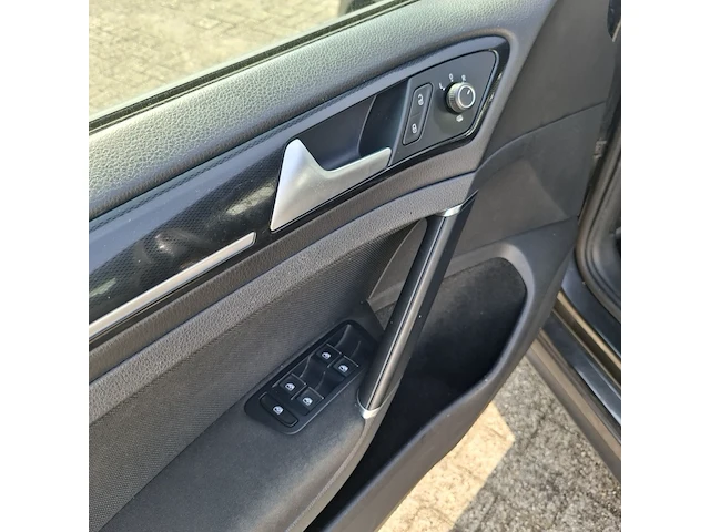 Personenauto volkswagen, golf 2.0 tdi dsg carbon steel grey, bouwjaar 2016 - afbeelding 9 van  49