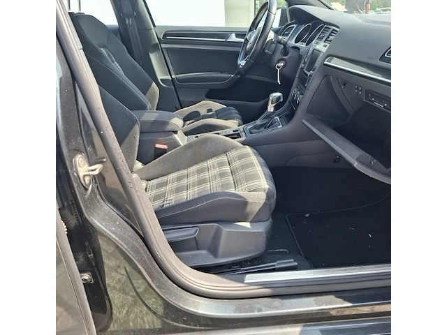 Personenauto volkswagen, golf 2.0 tdi dsg carbon steel grey, bouwjaar 2016 - afbeelding 33 van  49