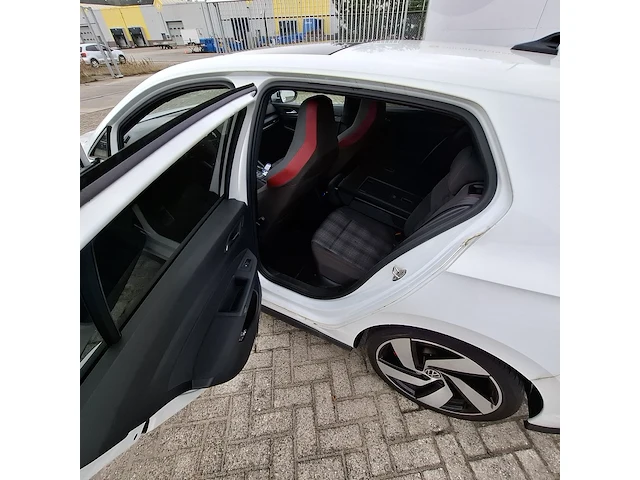 Personenauto volkswagen, golf 2.0 tsi gti, wit, bouwjaar 2021 - afbeelding 13 van  50