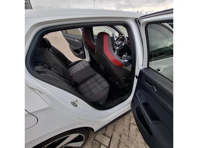Personenauto volkswagen, golf 2.0 tsi gti, wit, bouwjaar 2021 - afbeelding 19 van  50