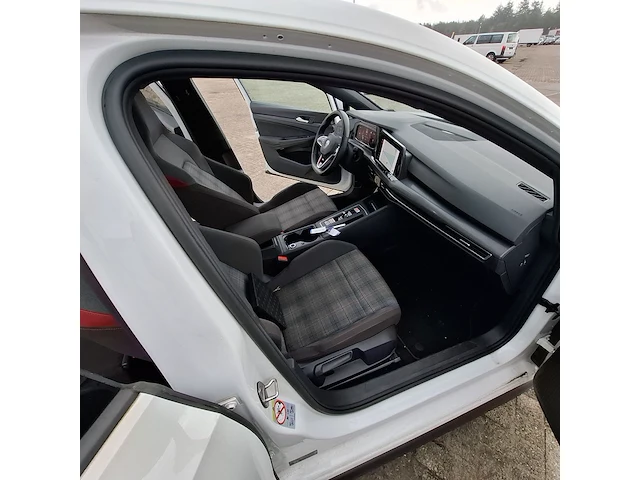 Personenauto volkswagen, golf 2.0 tsi gti, wit, bouwjaar 2021 - afbeelding 22 van  50