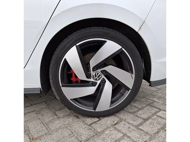 Personenauto volkswagen, golf 2.0 tsi gti, wit, bouwjaar 2021 - afbeelding 31 van  50