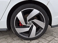 Personenauto volkswagen, golf 2.0 tsi gti, wit, bouwjaar 2021 - afbeelding 31 van  50