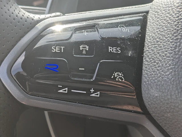 Personenauto volkswagen, golf 2.0 tsi r 4-motion, zwart, bouwjaar 2021 - afbeelding 16 van  45