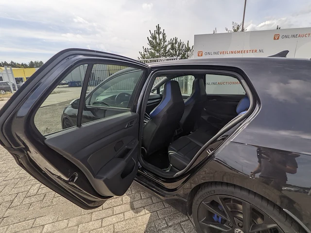 Personenauto volkswagen, golf 2.0 tsi r 4-motion, zwart, bouwjaar 2021 - afbeelding 22 van  45