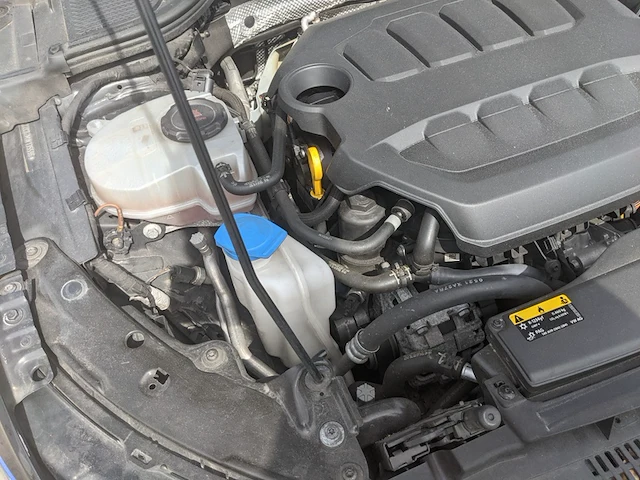 Personenauto volkswagen, golf 2.0 tsi r 4-motion, zwart, bouwjaar 2021 - afbeelding 31 van  45