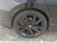 Personenauto volkswagen, golf 2.0 tsi r 4-motion, zwart, bouwjaar 2021 - afbeelding 38 van  45
