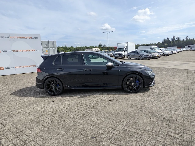 Personenauto volkswagen, golf 2.0 tsi r 4-motion, zwart, bouwjaar 2021 - afbeelding 41 van  45
