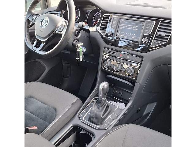 Personenauto, volkswagen, golf, 2016 - afbeelding 26 van  42