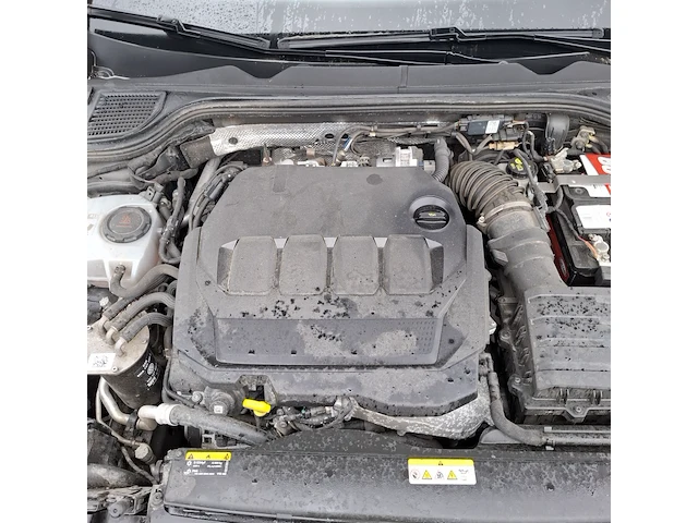 Personenauto volkswagen, golf gtd - afbeelding 27 van  43