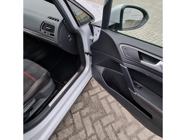 Personenauto, volkswagen, golf gti 2.0, 2018 - afbeelding 17 van  46