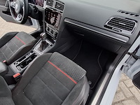Personenauto, volkswagen, golf gti 2.0, 2018 - afbeelding 18 van  46