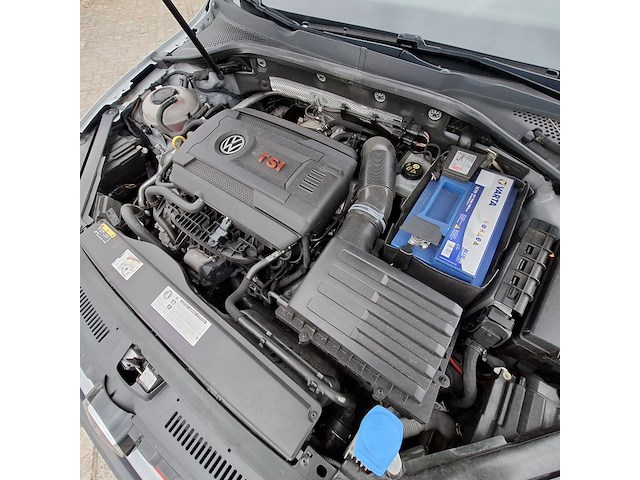 Personenauto, volkswagen, golf gti 2.0, 2018 - afbeelding 33 van  46