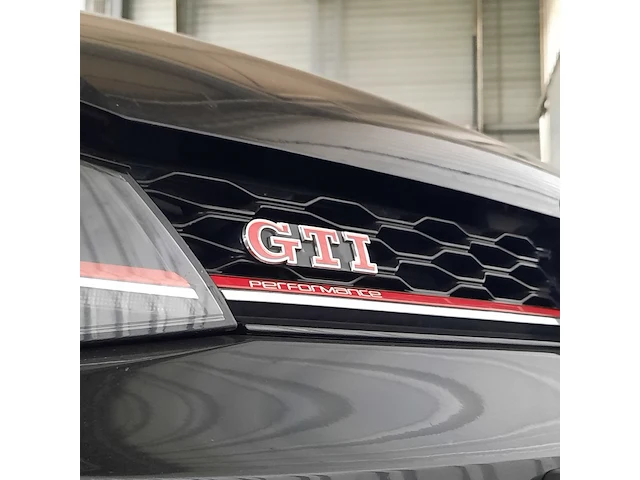 Personenauto volkswagen, golf gti, zwart, bouwjaar 2017 - afbeelding 4 van  50