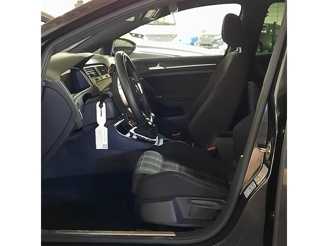Personenauto volkswagen, golf gti, zwart, bouwjaar 2017 - afbeelding 15 van  50