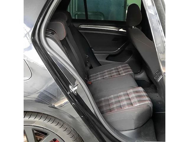 Personenauto volkswagen, golf gti, zwart, bouwjaar 2017 - afbeelding 31 van  50