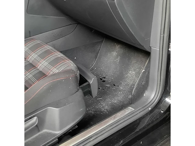 Personenauto volkswagen, golf gti, zwart, bouwjaar 2017 - afbeelding 38 van  50