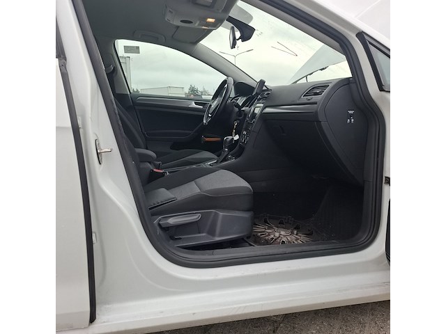 Personenauto, volkswagen, golf variant 1.6, 2017 - afbeelding 31 van  50