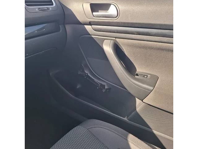 Personenauto, volkswagen, golf variant 1.6 tdi comfortline bluemotion, 2013 - afbeelding 21 van  52