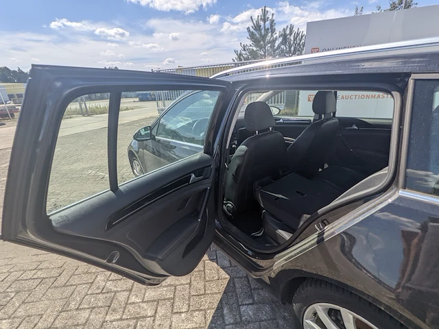 Personenauto volkswagen, golf variant 2.0 tdi highline , bouwjaar 2016 - afbeelding 15 van  46