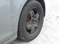 Personenauto volkswagen, golf - afbeelding 7 van  60